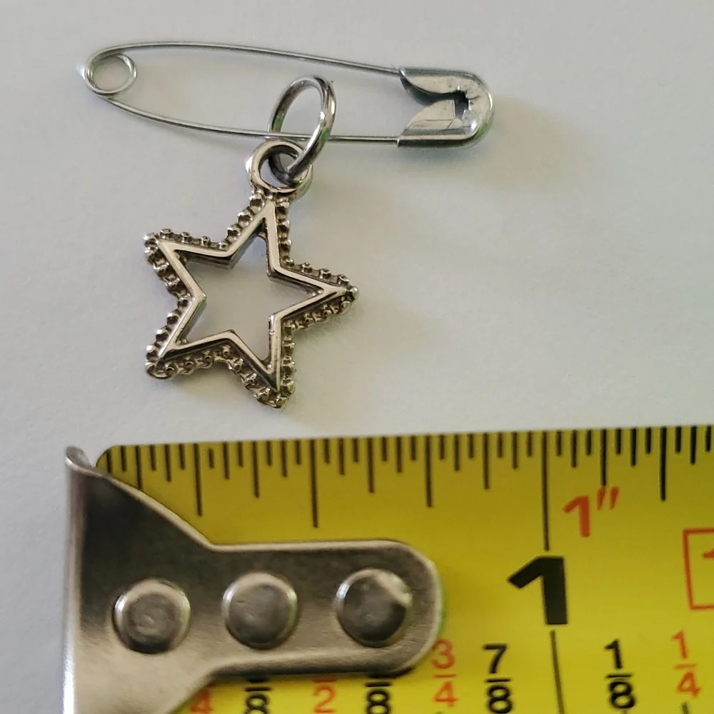 Star Charm - Picture 3 of 3